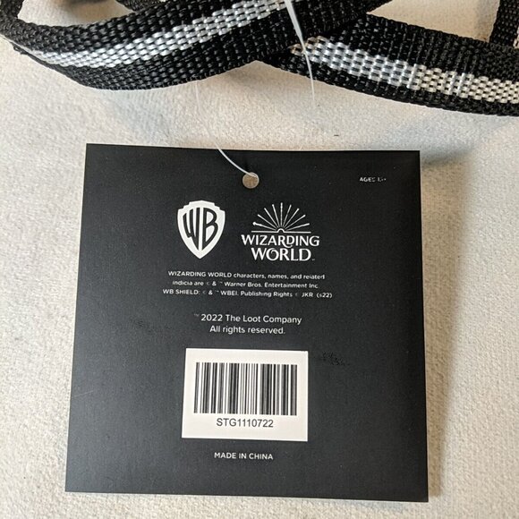 WB Wizarding World of Harry Potter Hogwarts Black Lunch Bag Box NEW Warner Bros - Picture 8 of 8